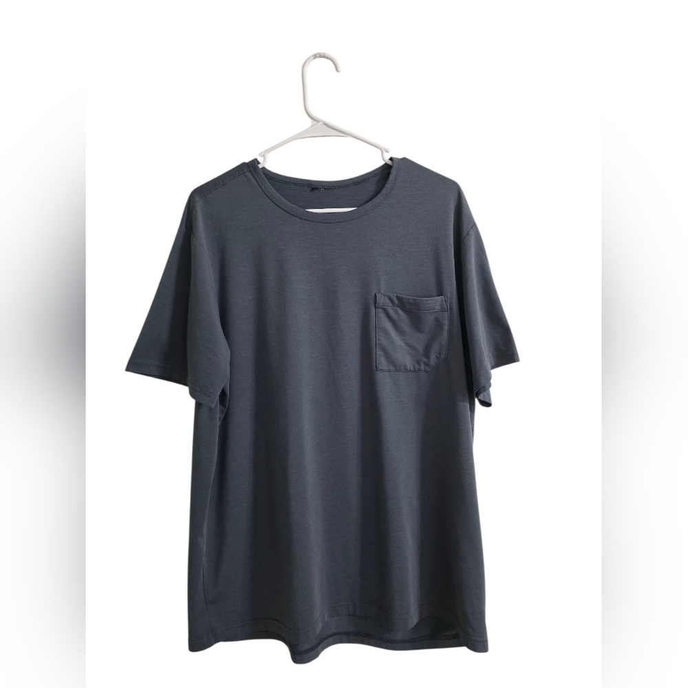 REI Men's Gray Short Sleeve Tee With Chest Pocket Size Large